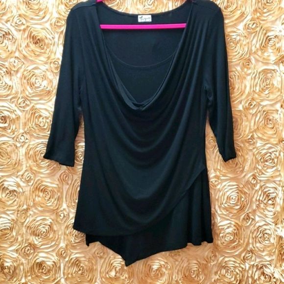 2/$40 π€Thyme Black Blouse π Very Soft - Picture 1 of 9